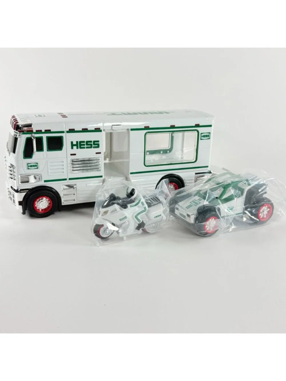 Hess 2018 Toy Truck RV With ATV & Motorbike White/Green
